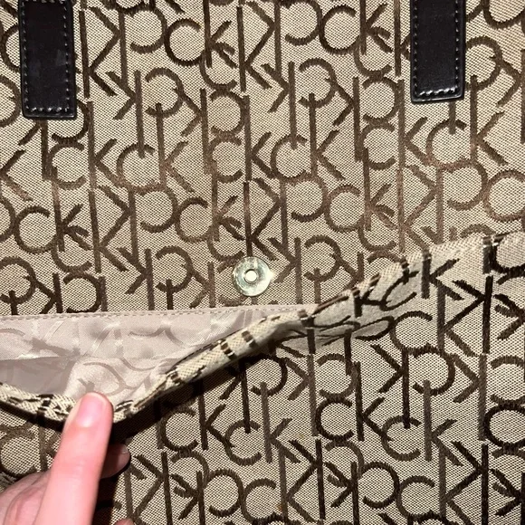 Calvin Klein Bag - Picture 3 of 10